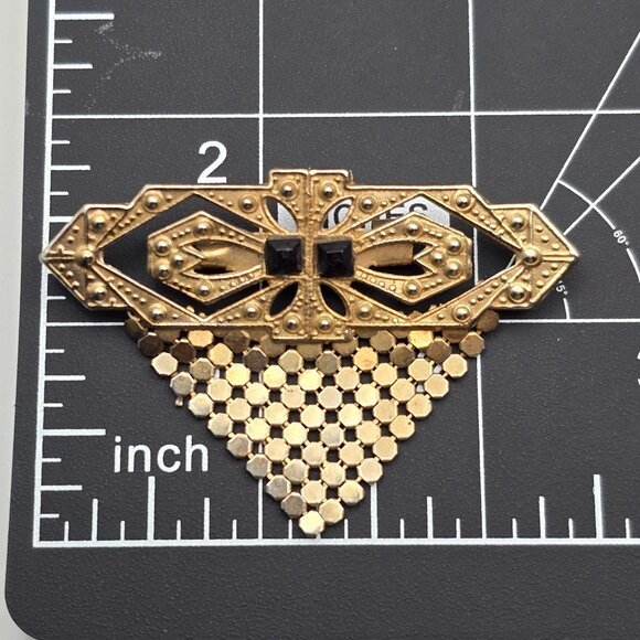 VTG Art Deco Chainmail Bib & Black Glass Brooch 2.5" Antique Brass Pressed Metal - Picture 6 of 6